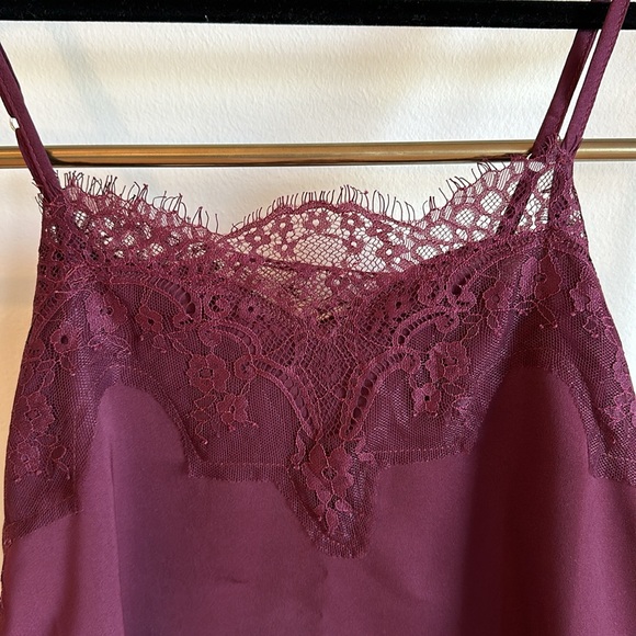 Lulu's Burgundy Lace Tank Top SM - Picture 3 of 5